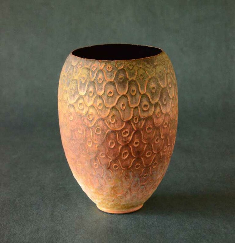 Vase « Ambre embrasée » émaux champlevés sur cuivre